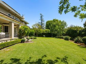 1295 S Oakland Avenue, Pasadena CA 91106