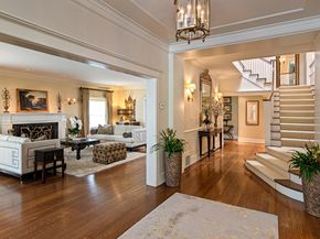 1295 S Oakland Avenue, Pasadena CA 91106