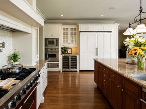 1295 S Oakland Avenue, Pasadena CA 91106