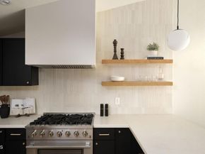 950 N Summit Avenue, Pasadena CA 91103