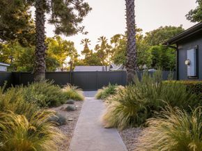 950 N Summit Avenue, Pasadena CA 91103