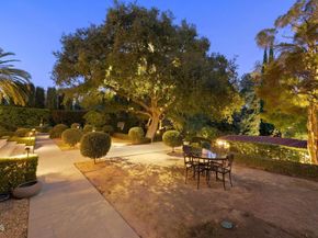 1290 Hillcrest Avenue, Pasadena CA 91106