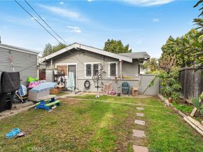 1070 N Loma Vista Drive, Long Beach CA 90813
