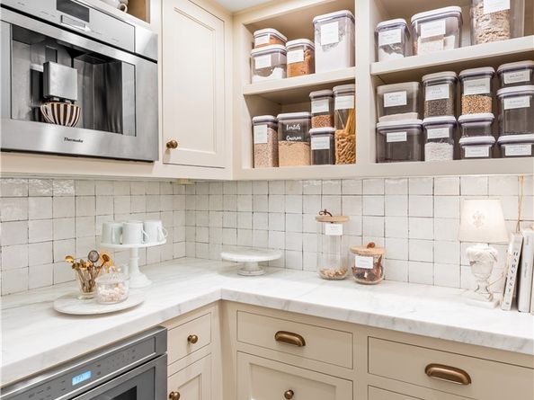 209 Diamond, Newport Beach CA 92662