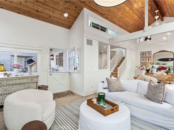 209 Diamond, Newport Beach CA 92662