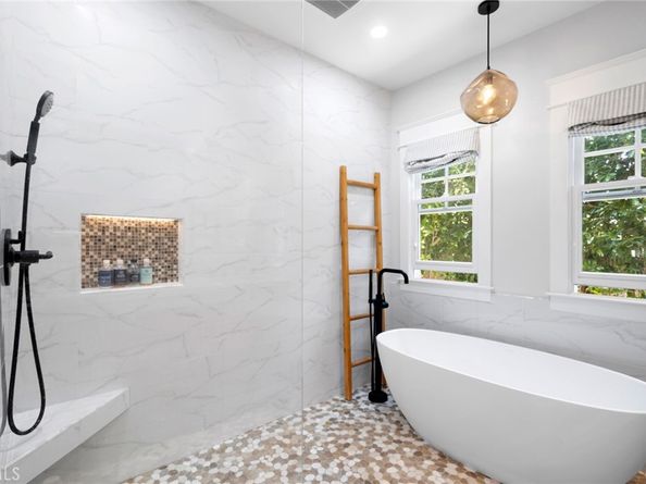 620 Brooks Street, Laguna Beach CA 92651