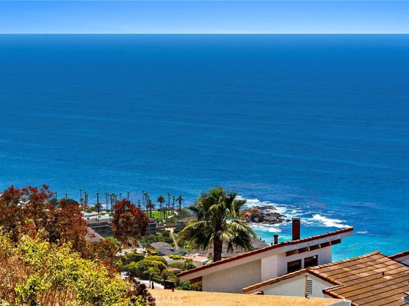 683 Alta Vista Way, Laguna Beach CA 92651