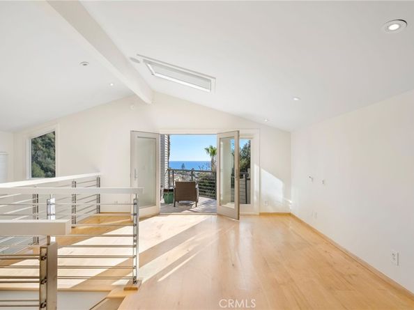 426 Nyes Place, Laguna Beach CA 92651