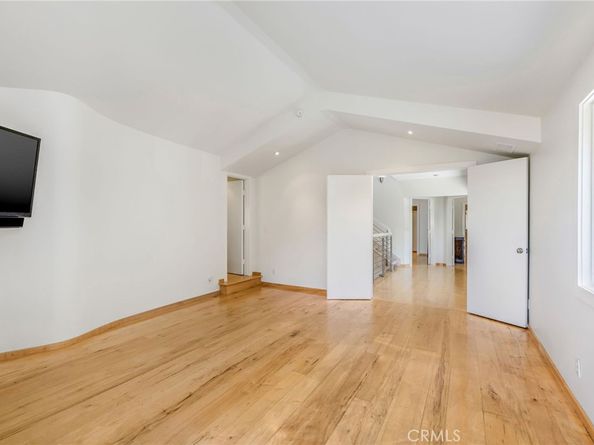 426 Nyes Place, Laguna Beach CA 92651