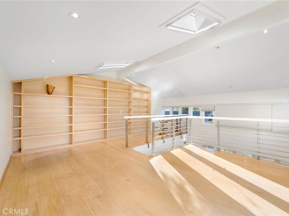 426 Nyes Place, Laguna Beach CA 92651