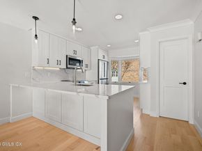 115 River Road 7, Cos Cob CT 06807