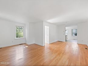 122 Round Hill Road, Greenwich CT 06831