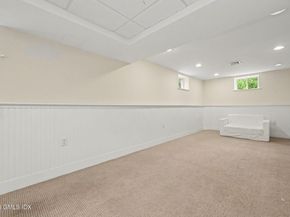 32 Welwyn Road, Riverside CT 06878