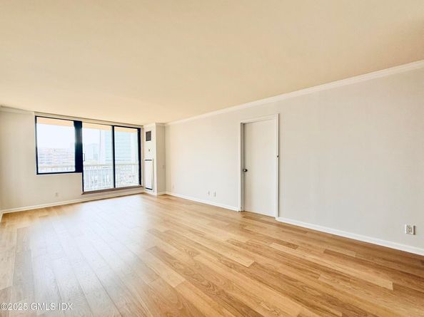 25 Forest Street 11M, Stamford CT 06901