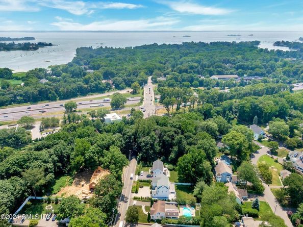 88 Indian Field Road, Greenwich CT 06830