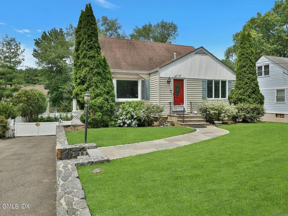 88 Indian Field Road, Greenwich CT 06830