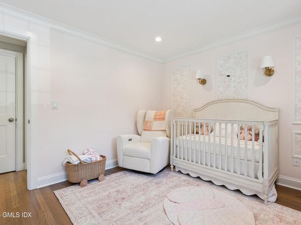 20 Park Place, Riverside CT 06878