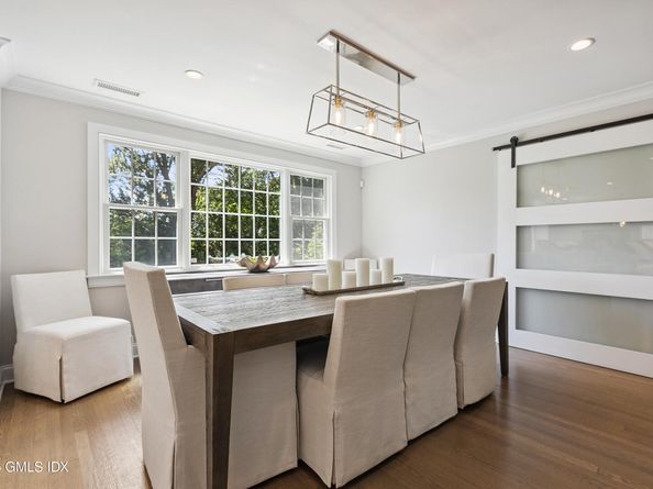 20 Park Place, Riverside CT 06878