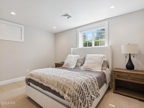 20 Park Place, Riverside CT 06878