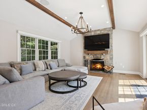20 Park Place, Riverside CT 06878