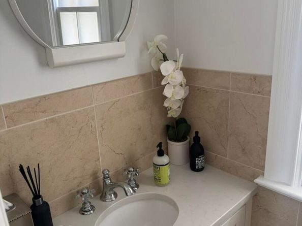 65 Sherwood Place, Greenwich CT 06830
