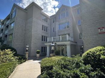 2 HOMESTEAD Lane