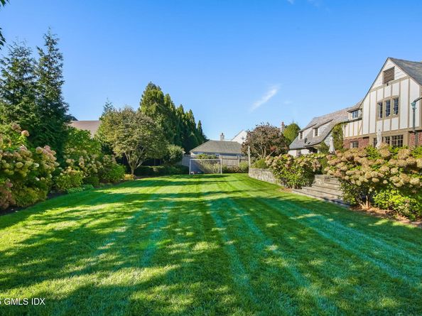 8 Quintard Avenue, Old Greenwich CT 06870