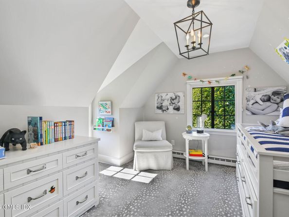 8 Quintard Avenue, Old Greenwich CT 06870