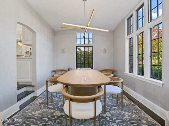 8 Quintard Avenue, Old Greenwich CT 06870