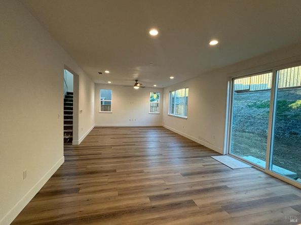 215 Echols Drive, Martinez CA 94553