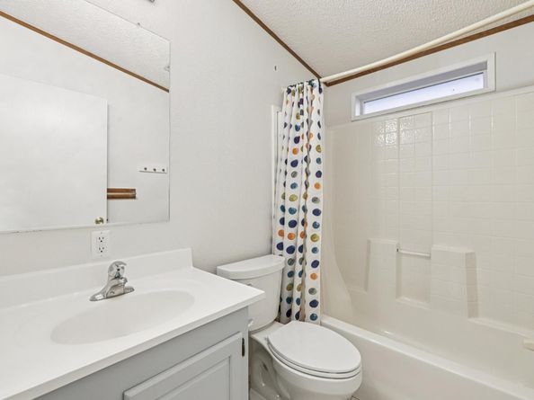 2704 Ridge Road, San Pablo CA 94806