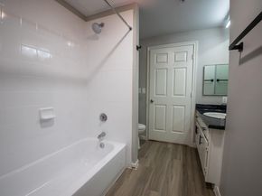 2320 Gracy Farms LN 611, Austin TX 78758