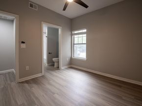 2320 Gracy Farms LN 611, Austin TX 78758