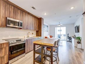 1701 Simond Ave 301, Austin TX 78723