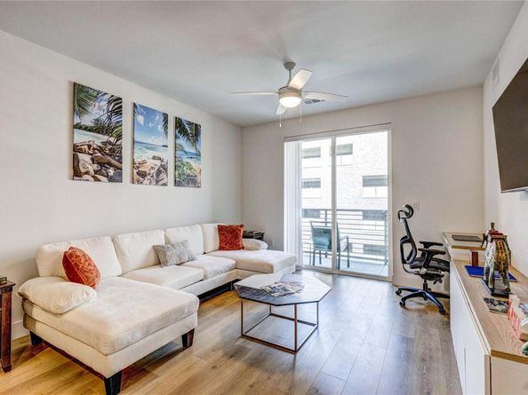 1701 Simond Ave 301, Austin TX 78723