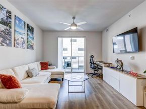 1701 Simond Ave 301, Austin TX 78723