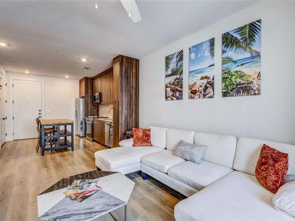 1701 Simond Ave 301, Austin TX 78723