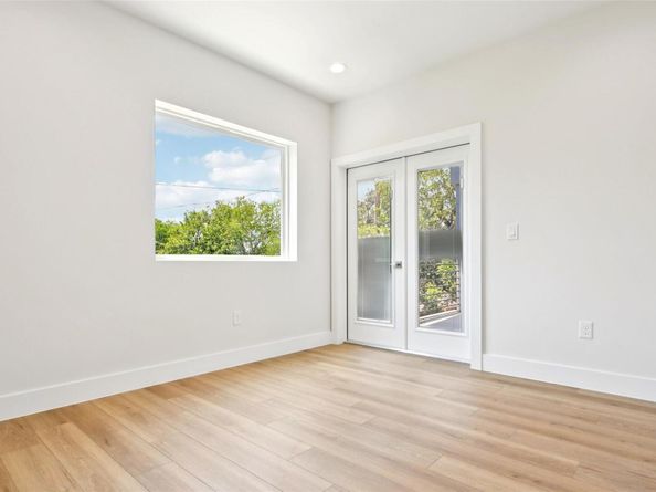 106 W Fawnridge DR 1, Austin TX 78753