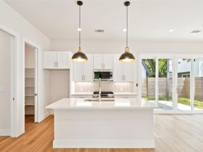 106 W Fawnridge DR 1, Austin TX 78753