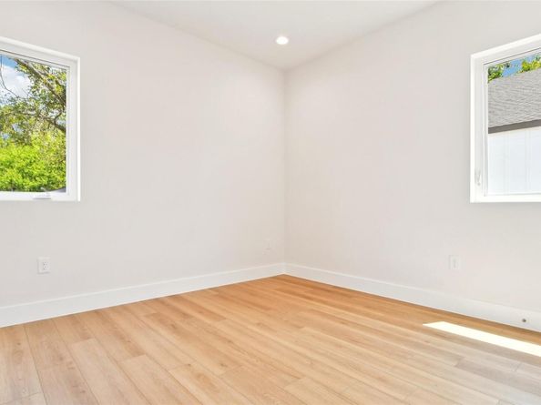 106 W Fawnridge DR 1, Austin TX 78753