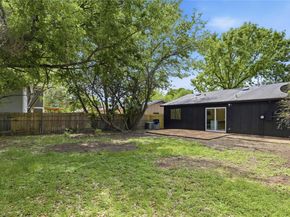4400 Dovehill DR, Austin TX 78744