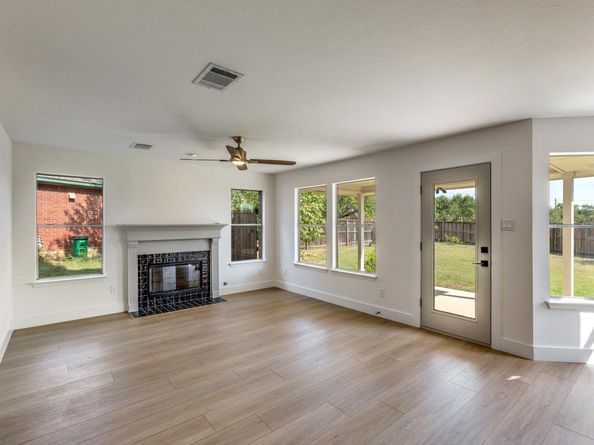 9517 Linkmeadow DR, Austin TX 78748