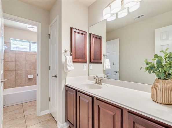 19429 Sea Island DR, Pflugerville TX 78660