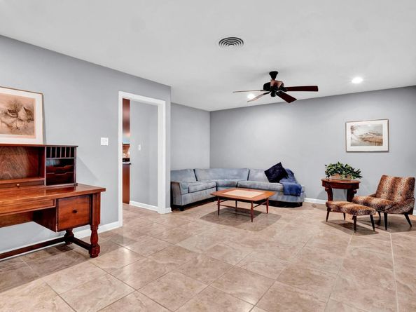 1405 Briarcliff BLVD, Austin TX 78723