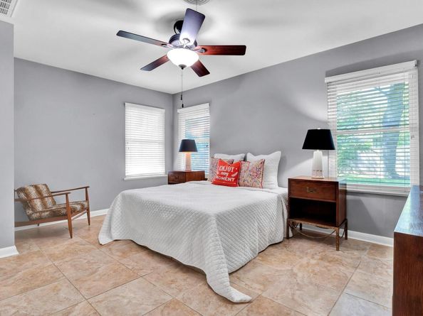 1405 Briarcliff BLVD, Austin TX 78723
