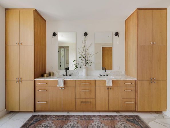 1701 Bartoncliff DR, Austin TX 78704