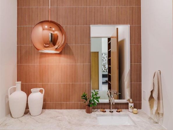 1701 Bartoncliff DR, Austin TX 78704