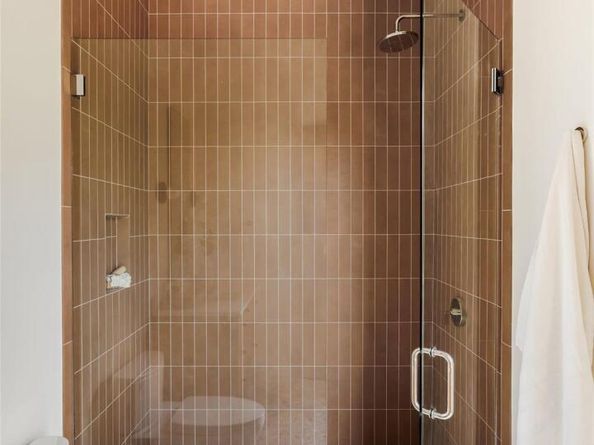 1701 Bartoncliff DR, Austin TX 78704