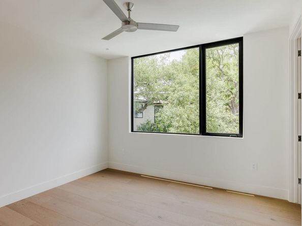 1701 Bartoncliff DR, Austin TX 78704