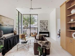 1701 Bartoncliff DR, Austin TX 78704